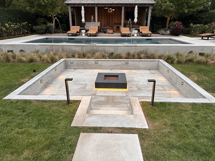 Sunken fire-pit lounge & pool hardscape
